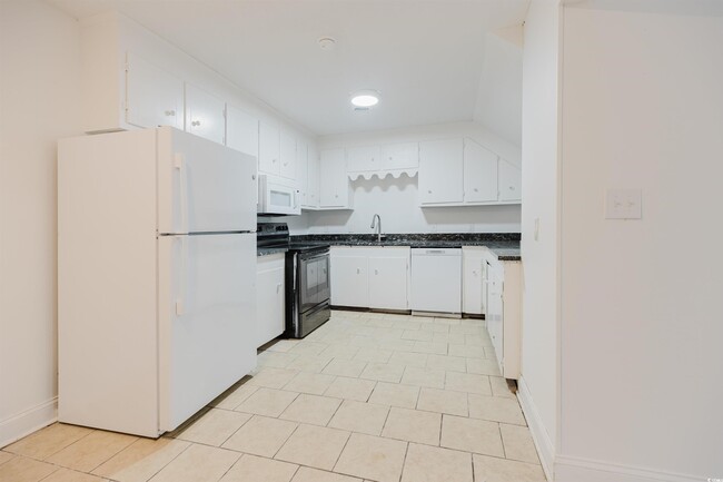 Building Photo - 91 Freedom Way