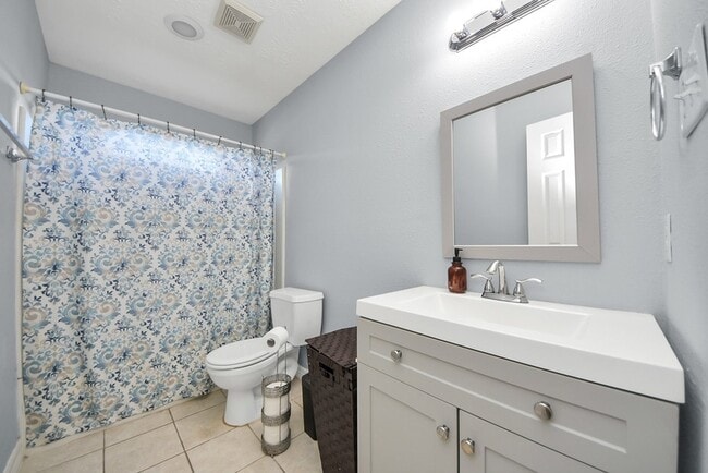 Building Photo - 201 S Native Ln