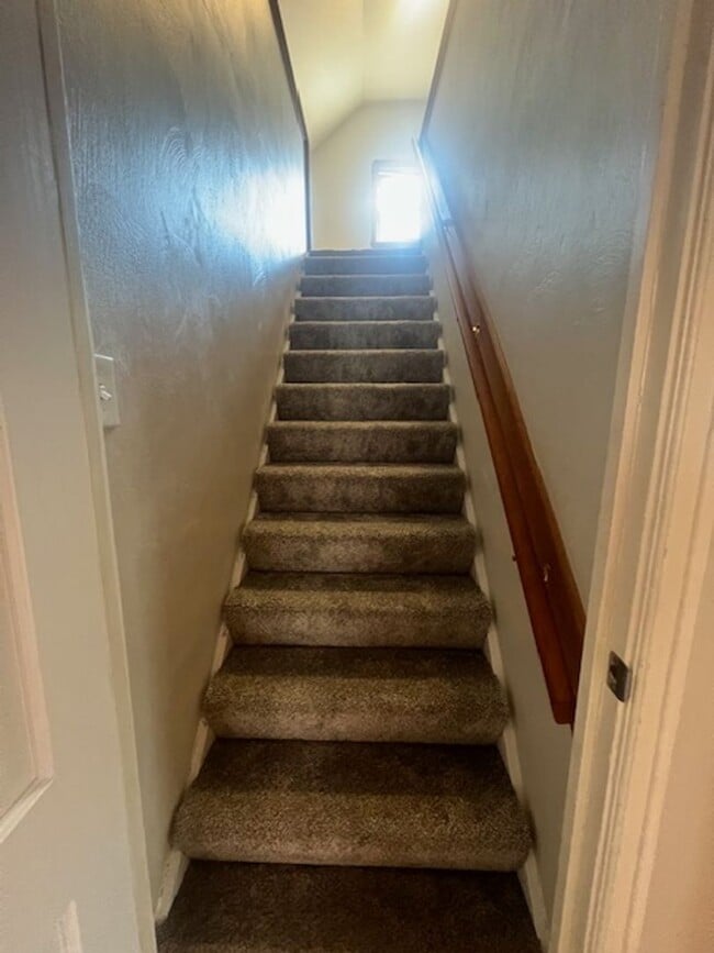 Building Photo - 720 Cranberry St