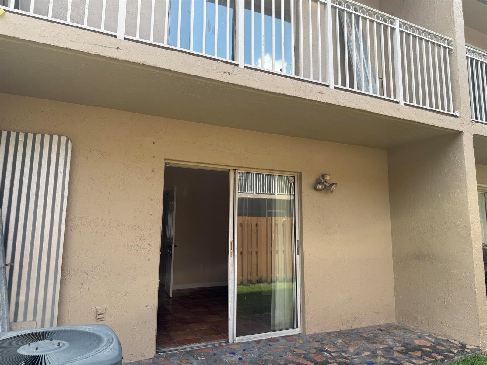 Building Photo - 6978 NW 166th Ter