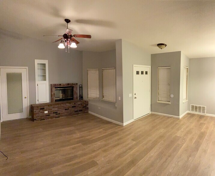 Building Photo - 1307 Rice Ln