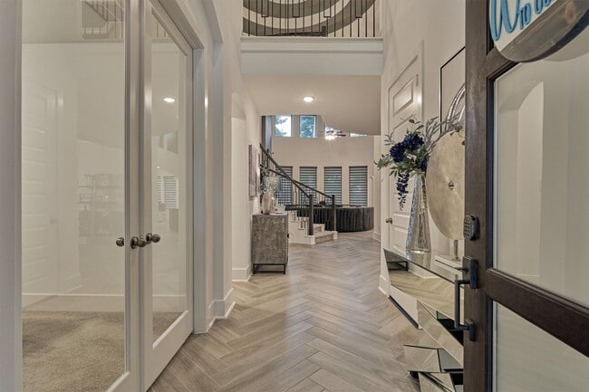 Building Photo - 407 Tulip Tree Ct