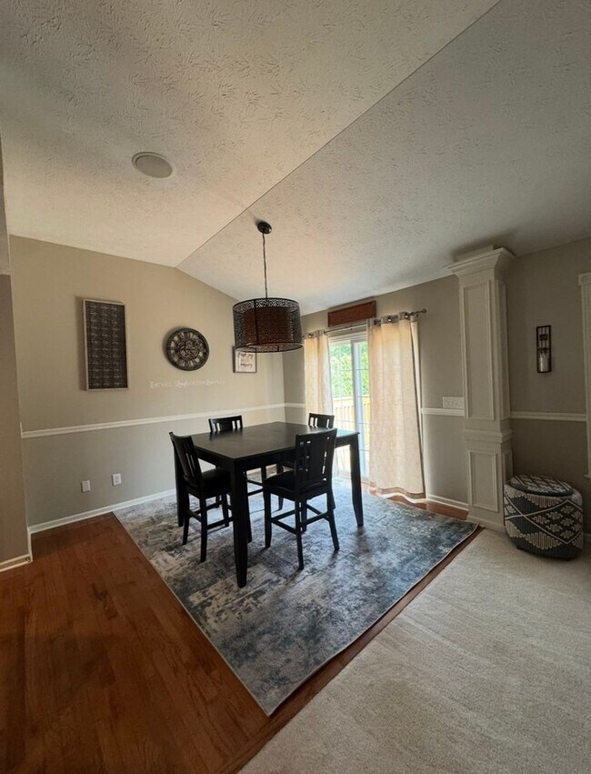 Building Photo - Spacious 3BR House in Brunswick