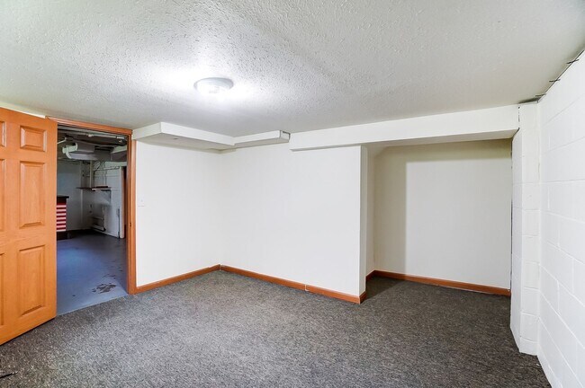 Building Photo - 919 Brookley Blvd