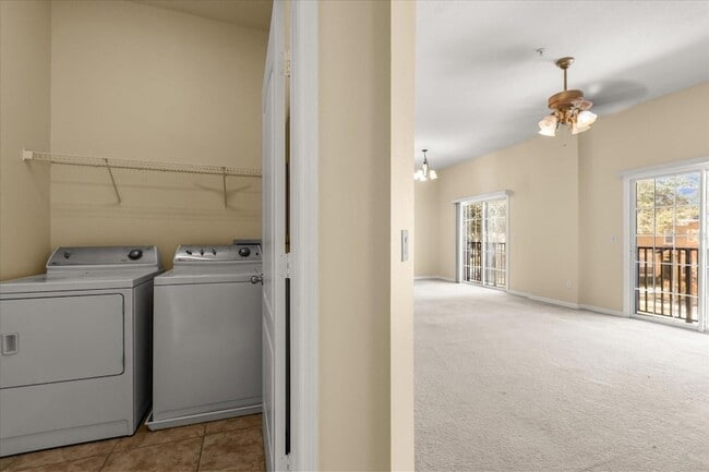 Building Photo - 2110 Little Gem Loop