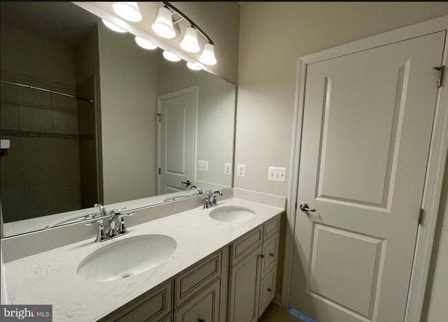 Building Photo - 1113 Rampart Dr