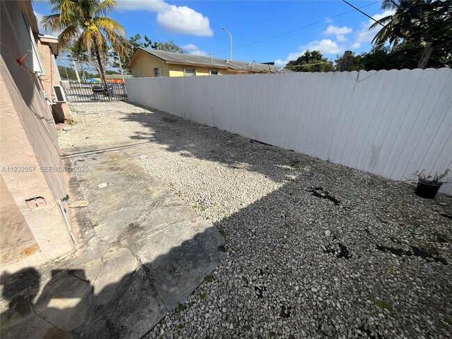 Building Photo - 1064 NW 103rd St