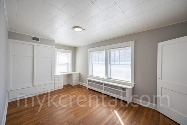 Building Photo - 17 S 17th St