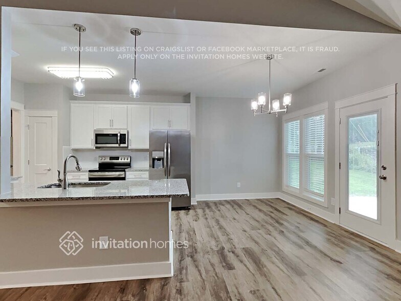 Building Photo - 202 N Toria Dr