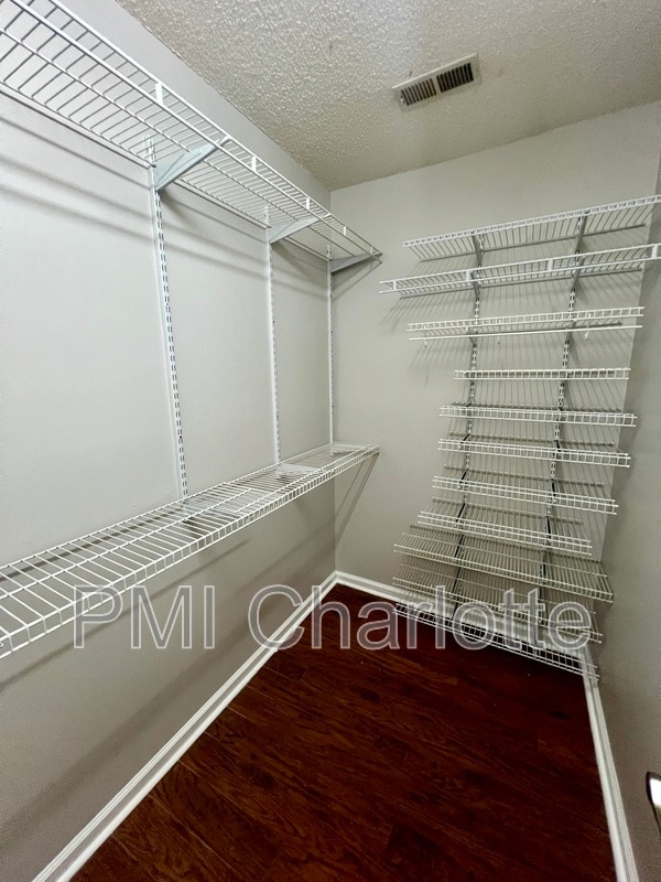 Building Photo - 10504 Grassy Plain Ct