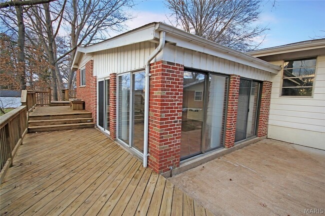 Building Photo - 2 Seawood Ct