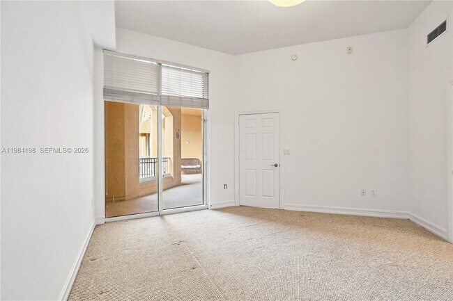 Building Photo - 3001 NE 185th St