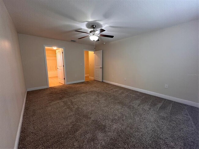 Building Photo - 402 Edith Dr