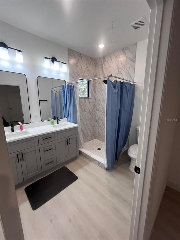 Building Photo - 1597 Kerman St