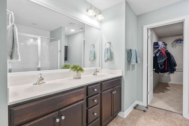 Building Photo - 7349 Vicenzo Dr