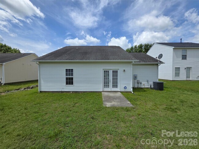 Building Photo - 2655 Captains Watch Rd NE