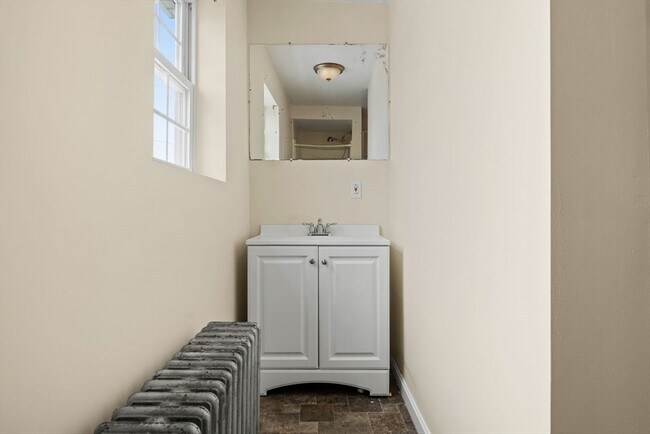 Building Photo - 19 Alfred St