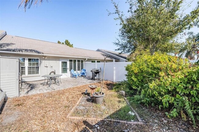 Building Photo - 364 Gloucester St