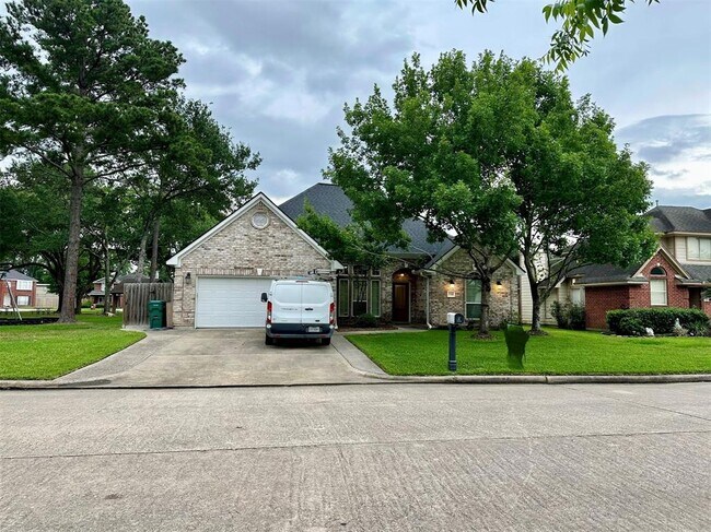 Primary Photo - 21818 Windsor Castle Dr