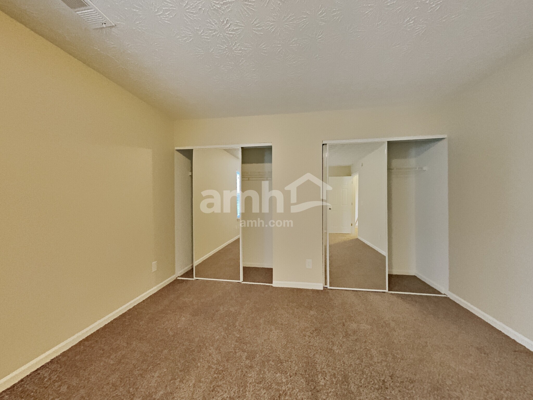 Building Photo - 6252 Whitetail Ct NW