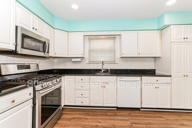 Building Photo - 1 Elkington Dr