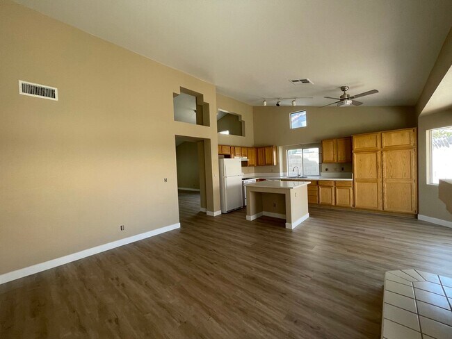Building Photo - 2226 Crown Valley Ln