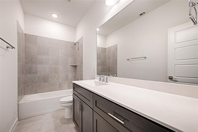 Building Photo - 3511 Clara Dr