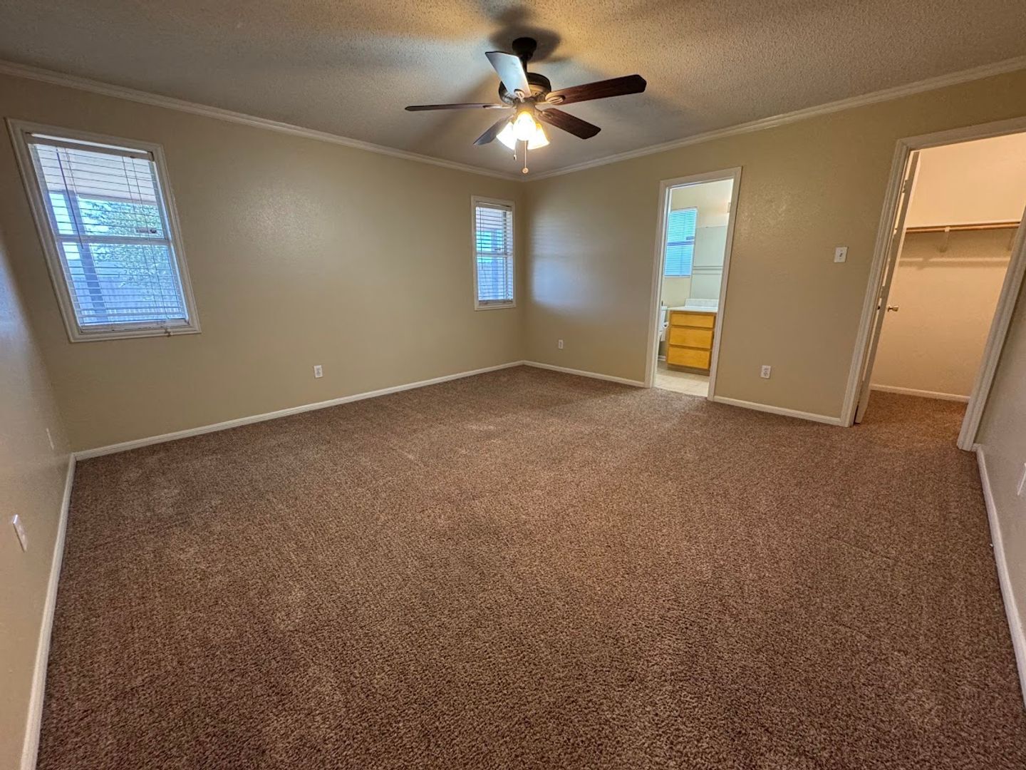 Building Photo - 4304 Sand Dollar Dr