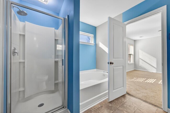 Building Photo - 4829 Hawkins Dr