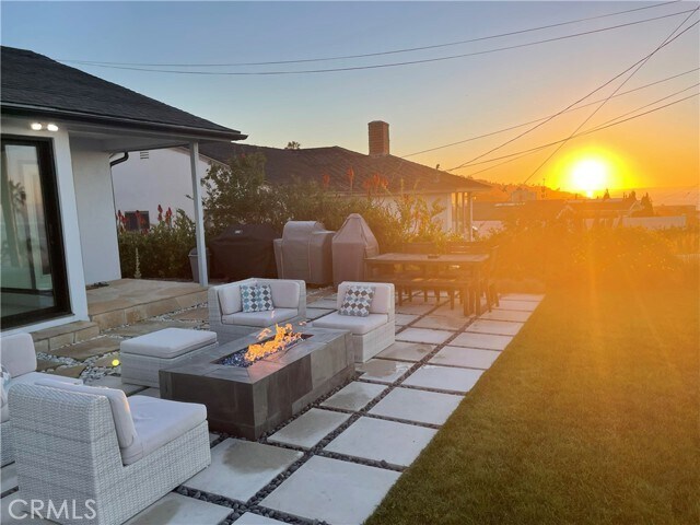 Building Photo - 161 Via Pasqual