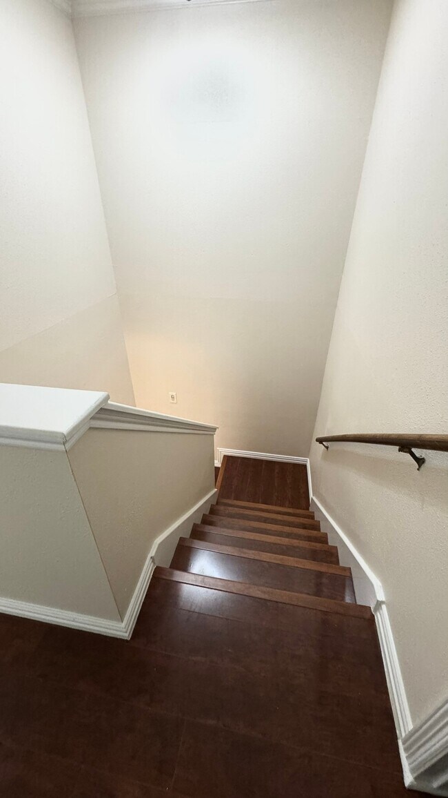 Building Photo - 6452 Olympia Dr