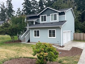 Building Photo - ***PENDING APPLICATION***Beautiful 5 Bedroom Home in Coupeville! Pet Friendly! $250 Move In Credit!