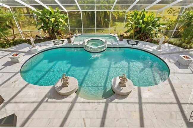 Building Photo - 2270 N Highland Ave