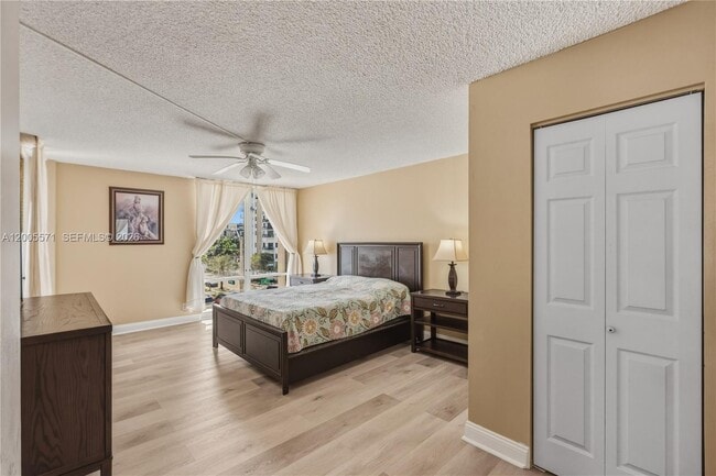 Building Photo - 1600 S Ocean Dr