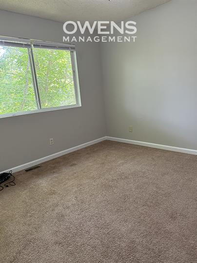 Building Photo - Duplex Available Immediately in North Hall