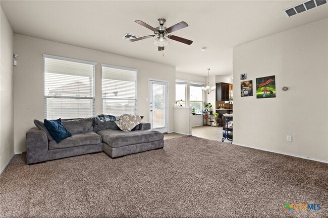 Building Photo - 606 Cody James Dr