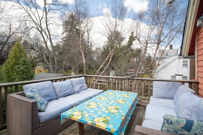 Building Photo - 52 Jefferson St