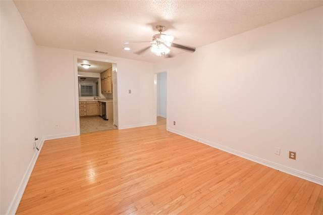 Building Photo - 3908 Dexter Ave