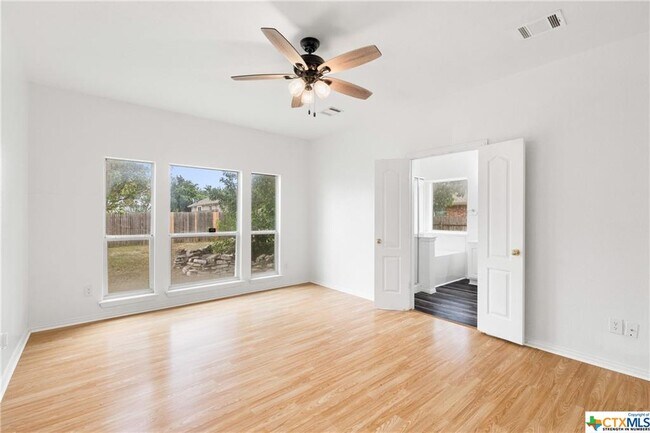 Building Photo - 156 Pecanwood S