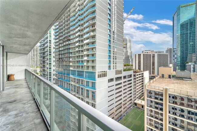 Building Photo - 500 Brickell Ave
