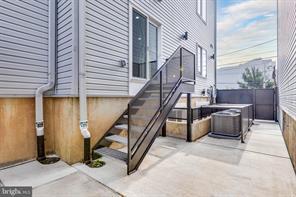 Building Photo - 1434 Parrish St