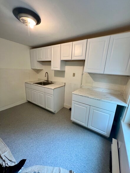 Building Photo - 7 Court St