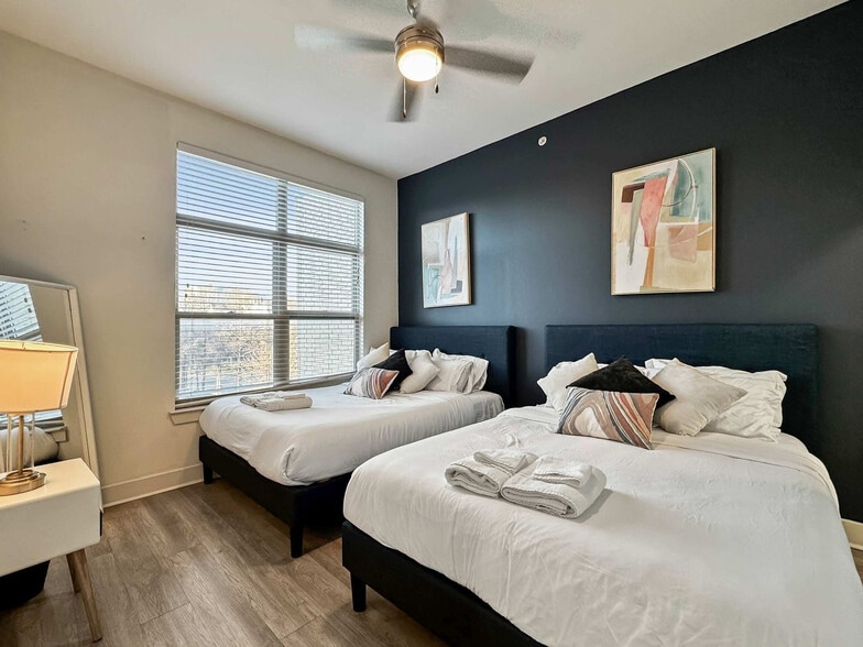 Building Photo - 2908 Indiana St