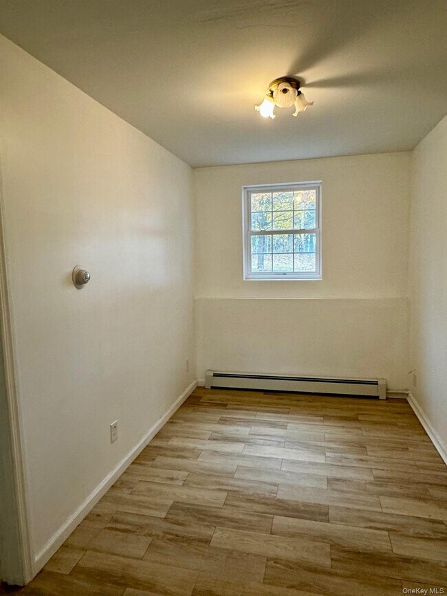 Building Photo - 18 Penny Ln