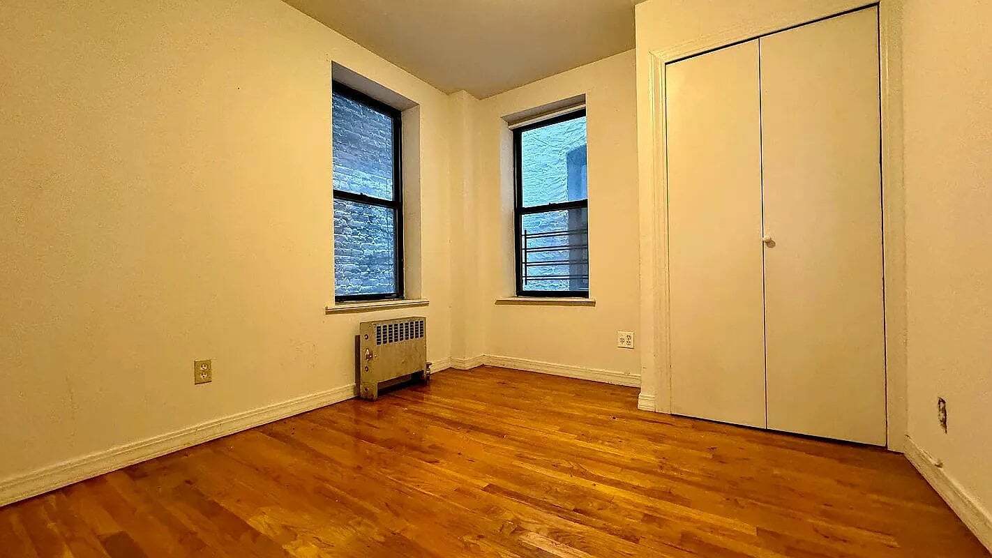 Building Photo - 161 Stanton St