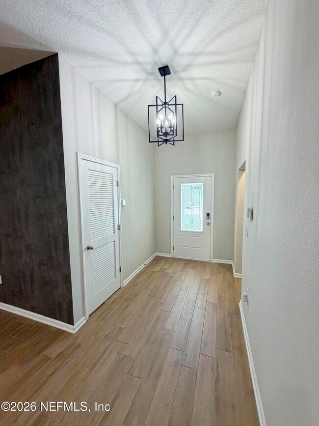 Building Photo - 7743 Island Fox Rd