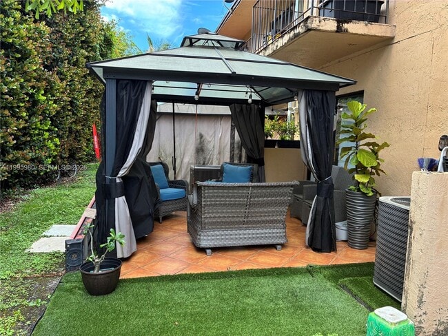 Building Photo - 6858 NW 173rd Dr