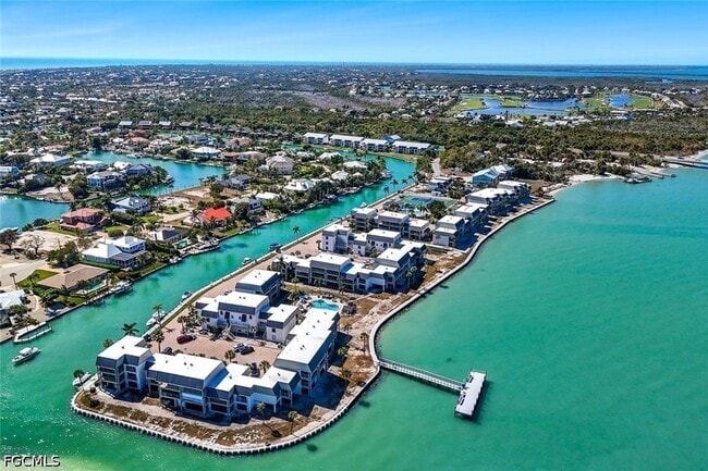 Building Photo - 760 Sextant Dr