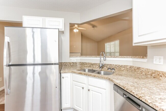 Building Photo - 3234 Grove Trail