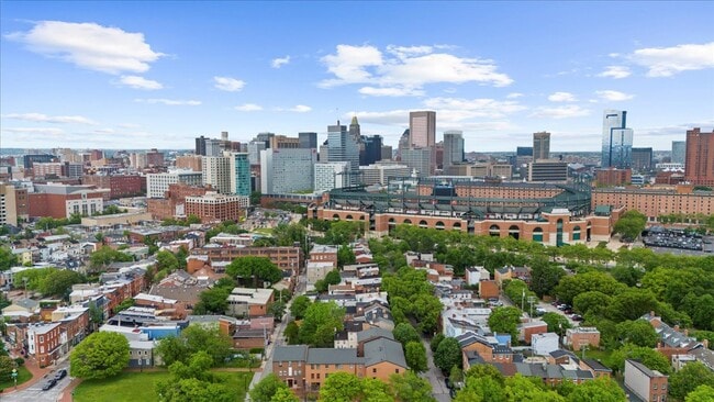 Building Photo - 656 Washington Blvd